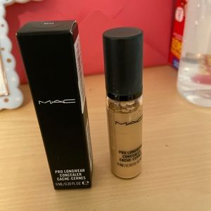 Mac Pro long wear concealer shade NC 25